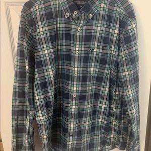 American eagle men’s button down blue green white size large